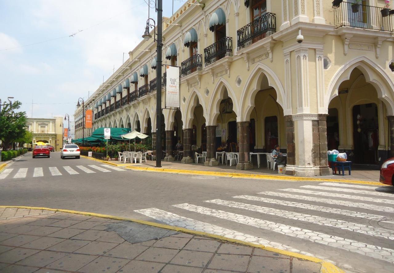 Hotel Concierge Plaza Colima Bagian luar foto