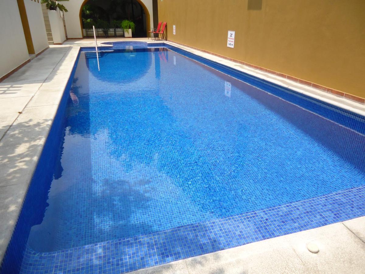 Hotel Concierge Plaza Colima Bagian luar foto