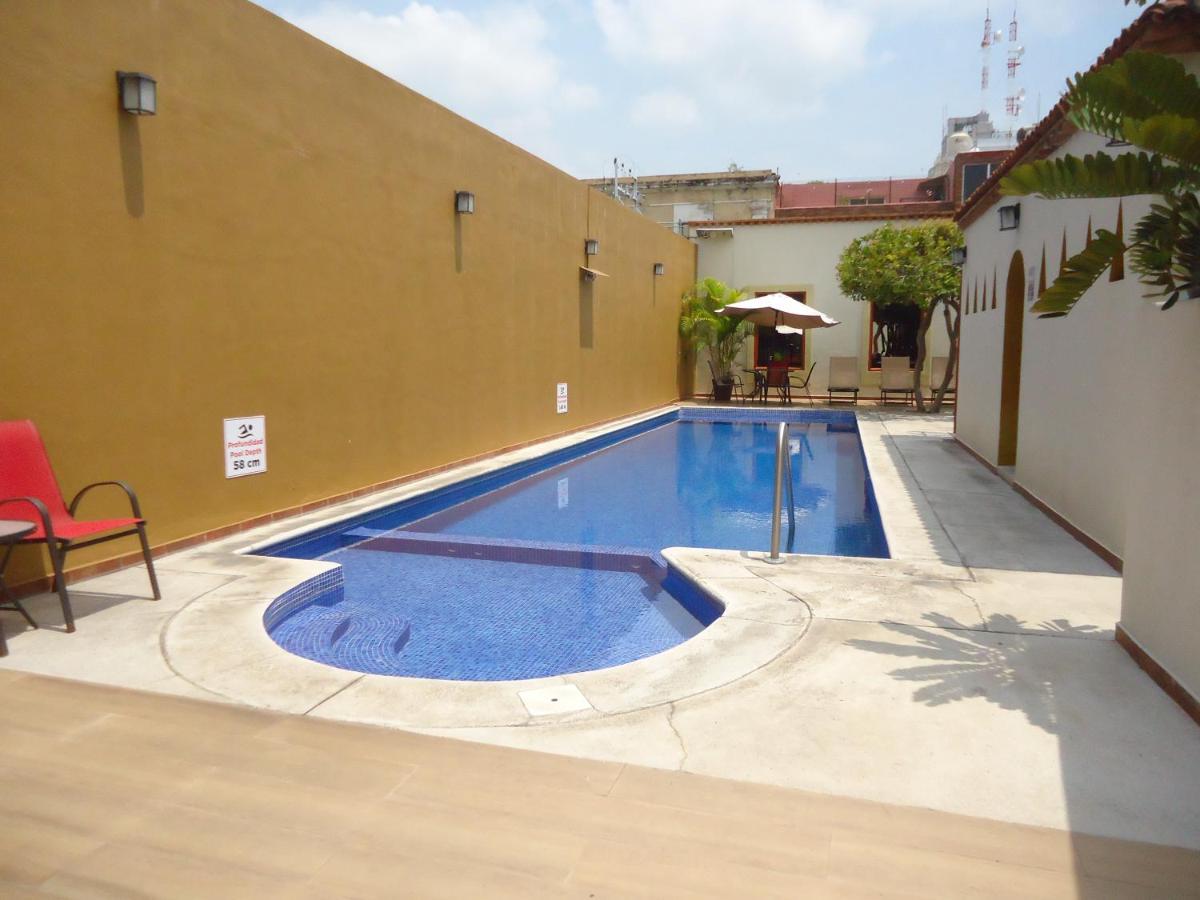 Hotel Concierge Plaza Colima Bagian luar foto