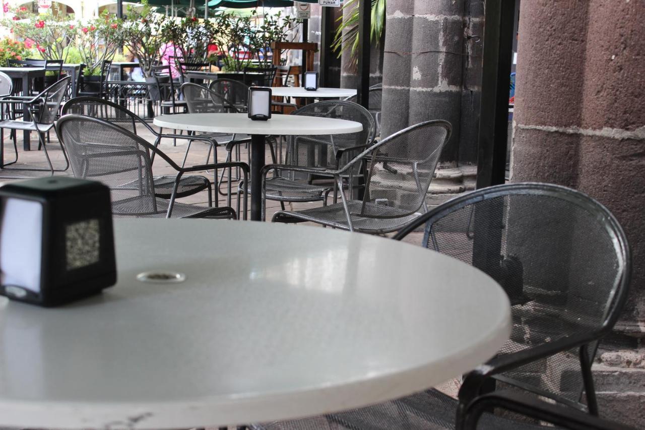 Hotel Concierge Plaza Colima Bagian luar foto