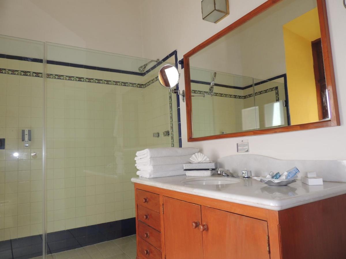 Hotel Concierge Plaza Colima Bagian luar foto